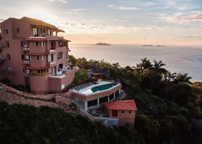 Del Vigia Zihuatanejo